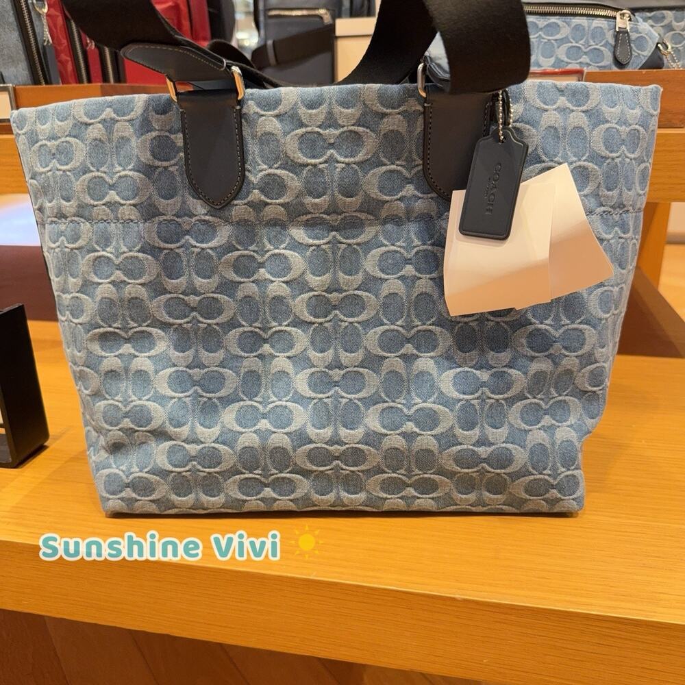 NWT Coach MEN'S Small Tour Tote Bag In Signature Denim CDF24 Silver/Denim - Picture 2 of 13